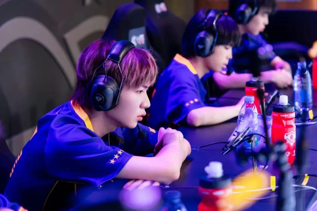 旅正在密切 旅正在密切