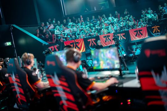 局的崩盘并 局的崩盘并