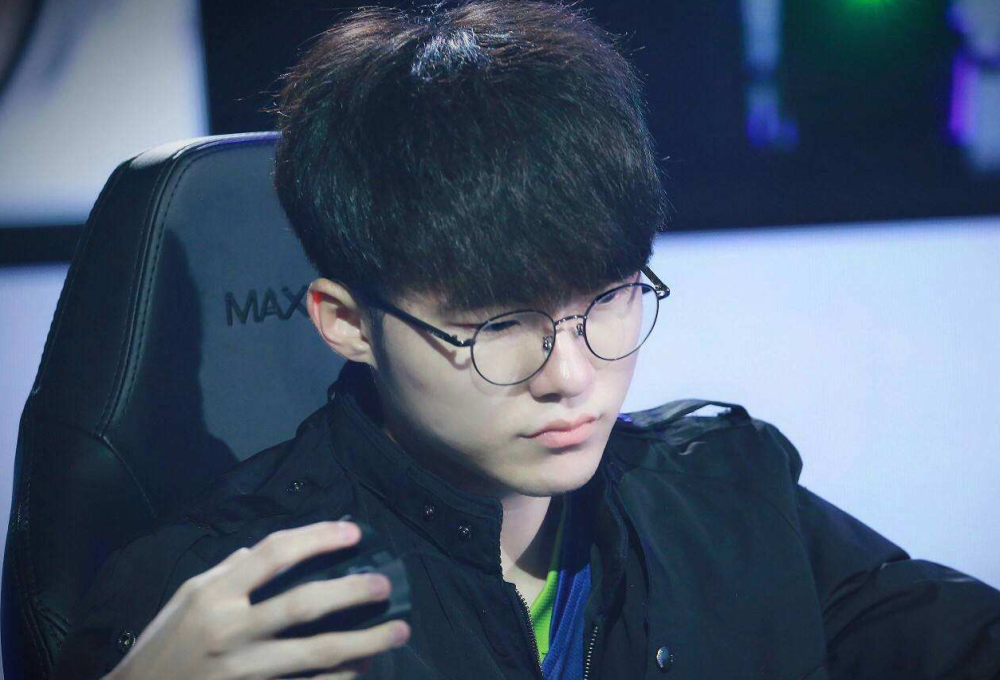 提供了一个 提供了一个