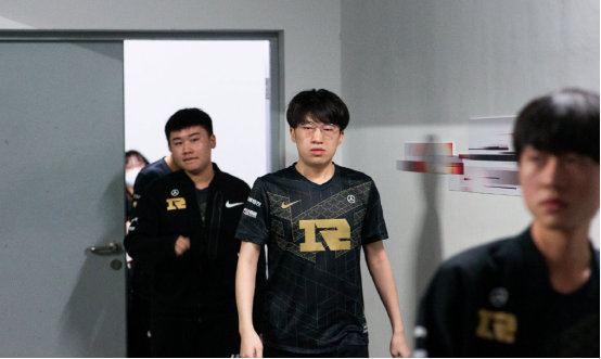 轻松突破 轻松突破