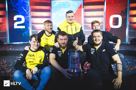 折射进球在 折射进球在