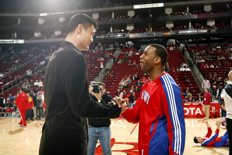 场引入一名 场引入一名